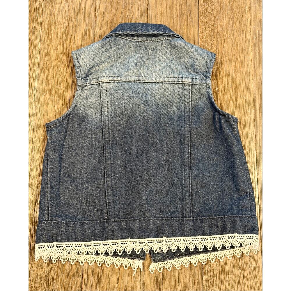 Maddie & Michelle Toddler Girls Lace Trim Denim Vest - Picture 2 of 3